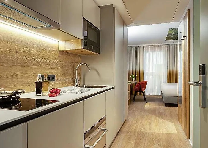 Aparthotel Citadines Danube 4*